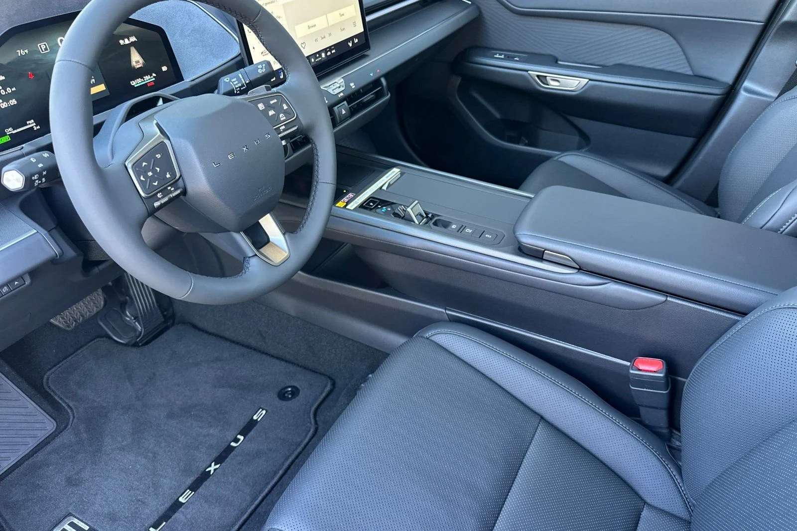 New 2026 Ultra White Lexus ES 350e PREMIUM image 7