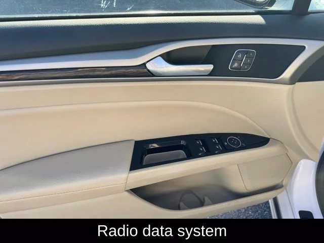 Used 2016 White Ford SE image 14
