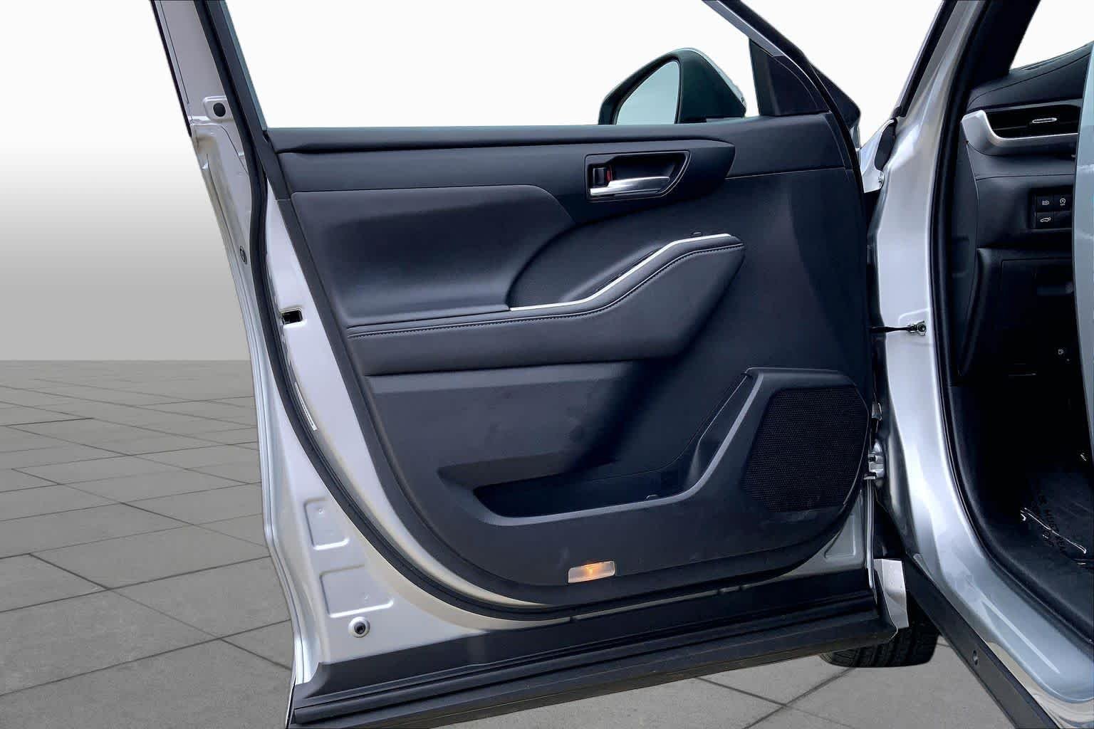 2024 Toyota Highlander XSE - Photo 22