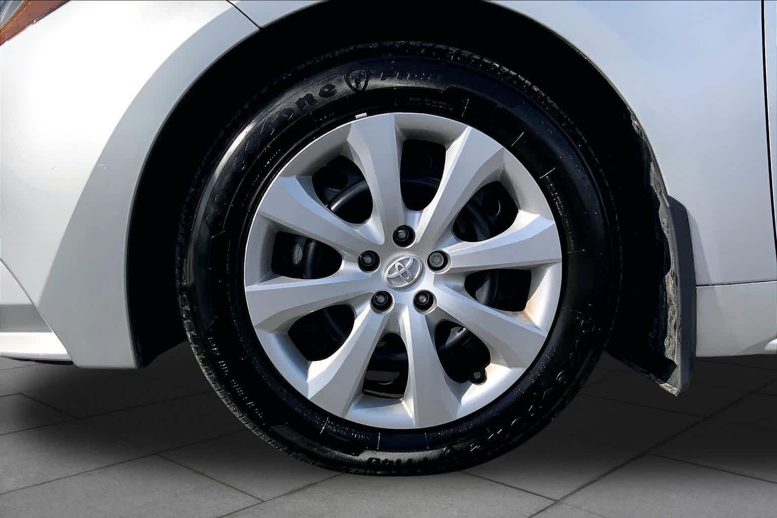 Used 2024 Classic Silver Metallic Toyota LE image 11
