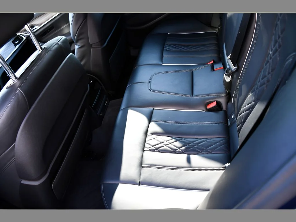 Used 2022 Blue BMW 540i xDrive image 16