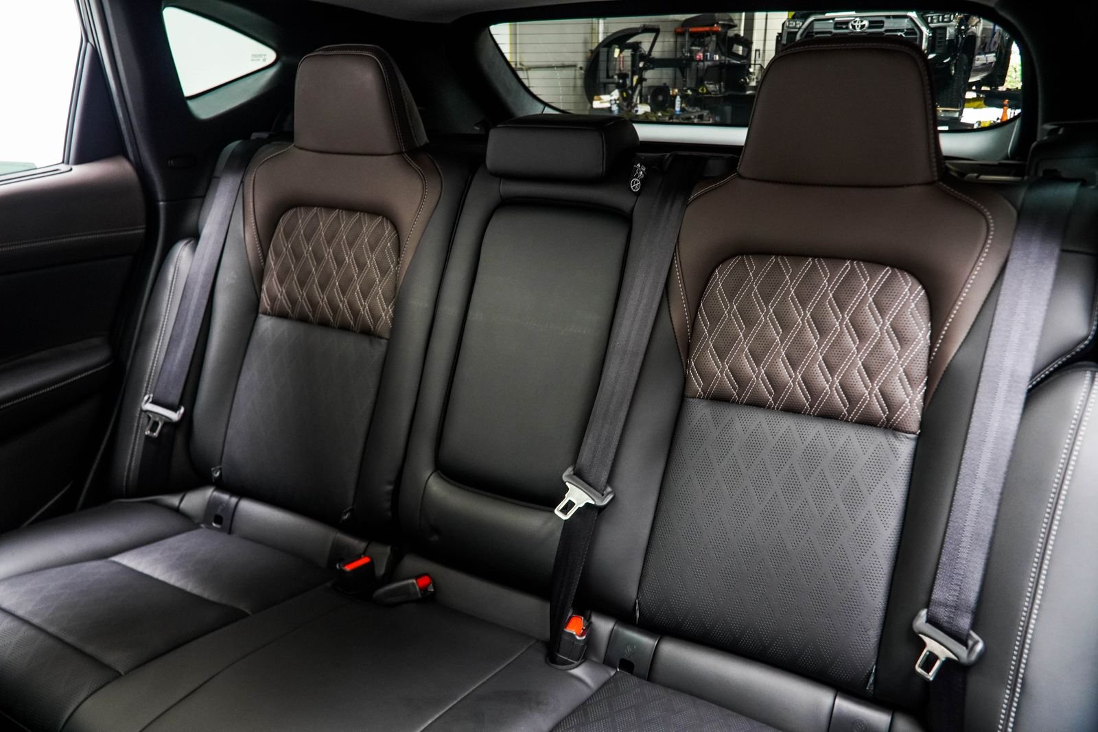 Used 2025 Black Nissan Platinum image 48