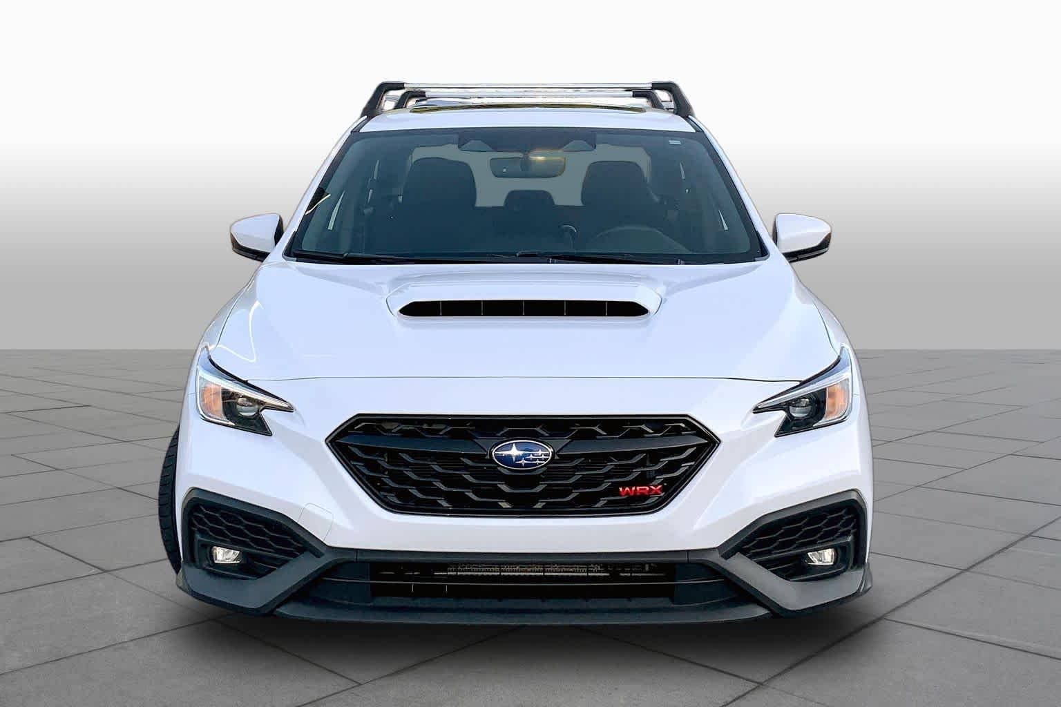 Used 2025 Ceramic White Subaru Premium image 4