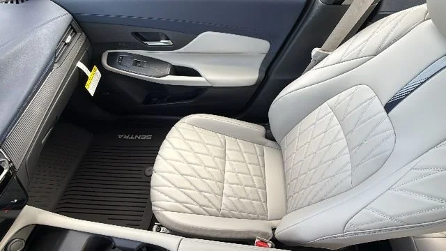 2026 Nissan Sentra SL - Photo 12