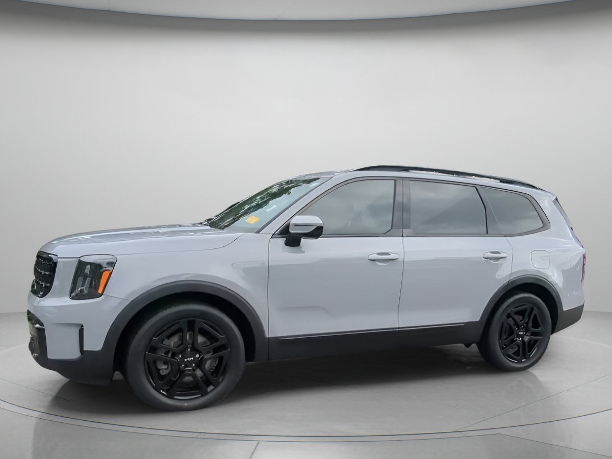 Used 2024 Wolf Gray Kia SX X-Line image 9