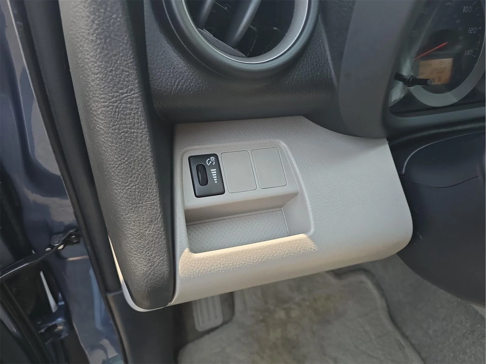Used 2008 Pacific Blue Metallic Toyota  image 19