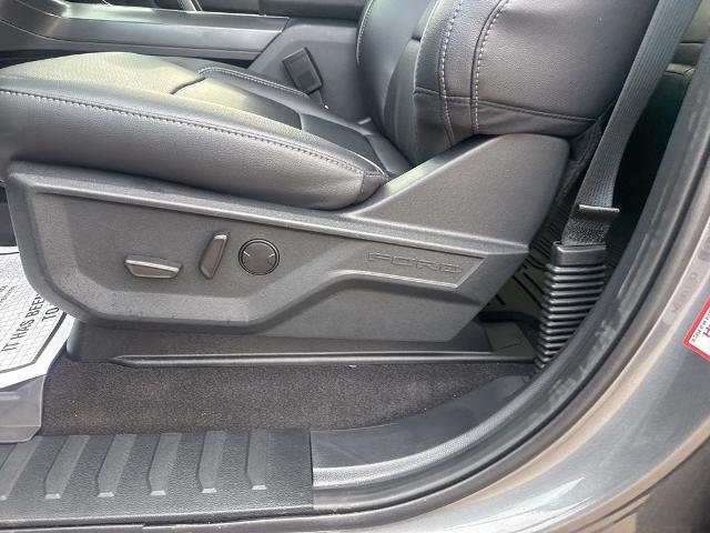 New 2026 Carbonized Gray Metallic Ford Lariat image 54