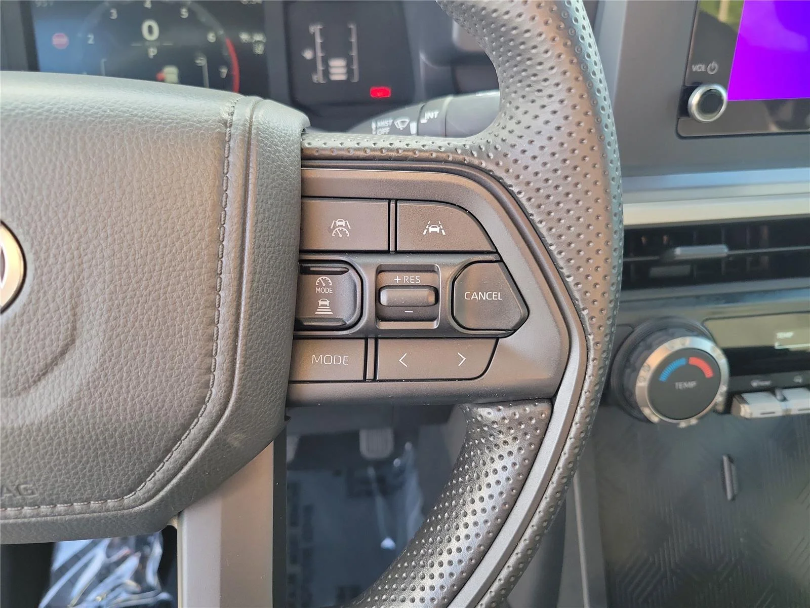 Used 2025 Ice Cap Toyota SR5 image 16