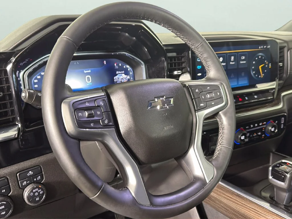Used 2025 Sterling Gray Metallic Chevrolet RST image 22