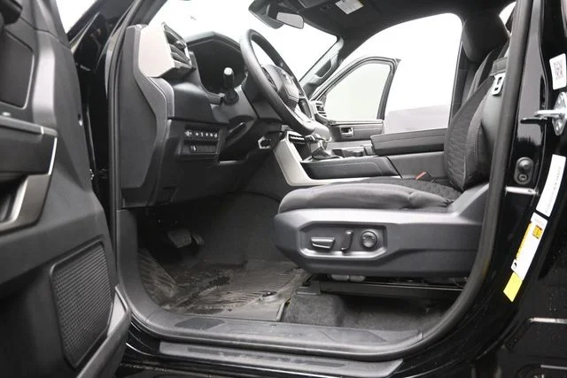 2026 Toyota Tundra SR5 - Photo 11