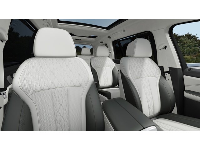 New 2027 Oxford Green II Metallic BMW xDrive40i image 11