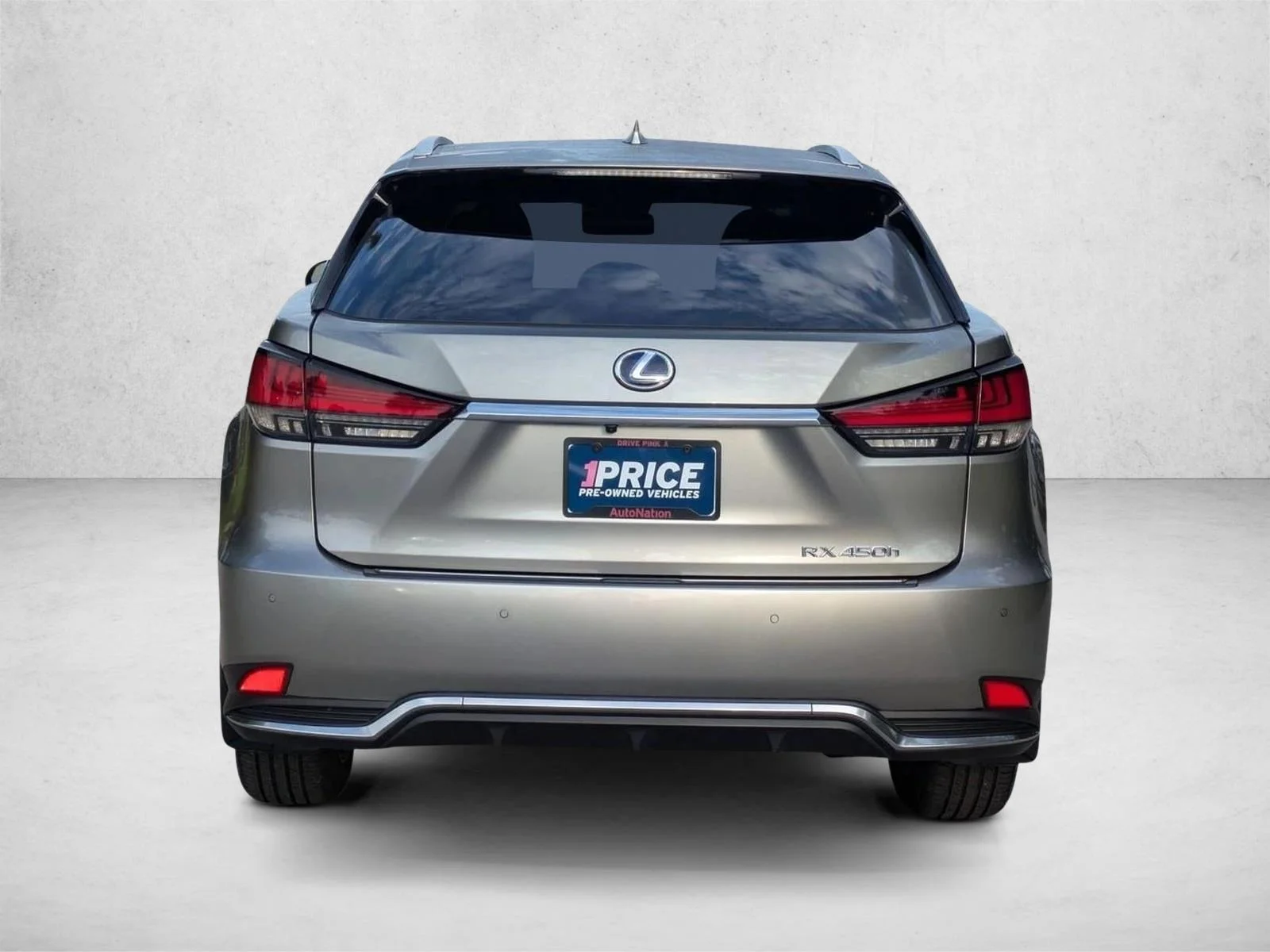 Used 2022 Atomic Silver Lexus RX 450h image 7