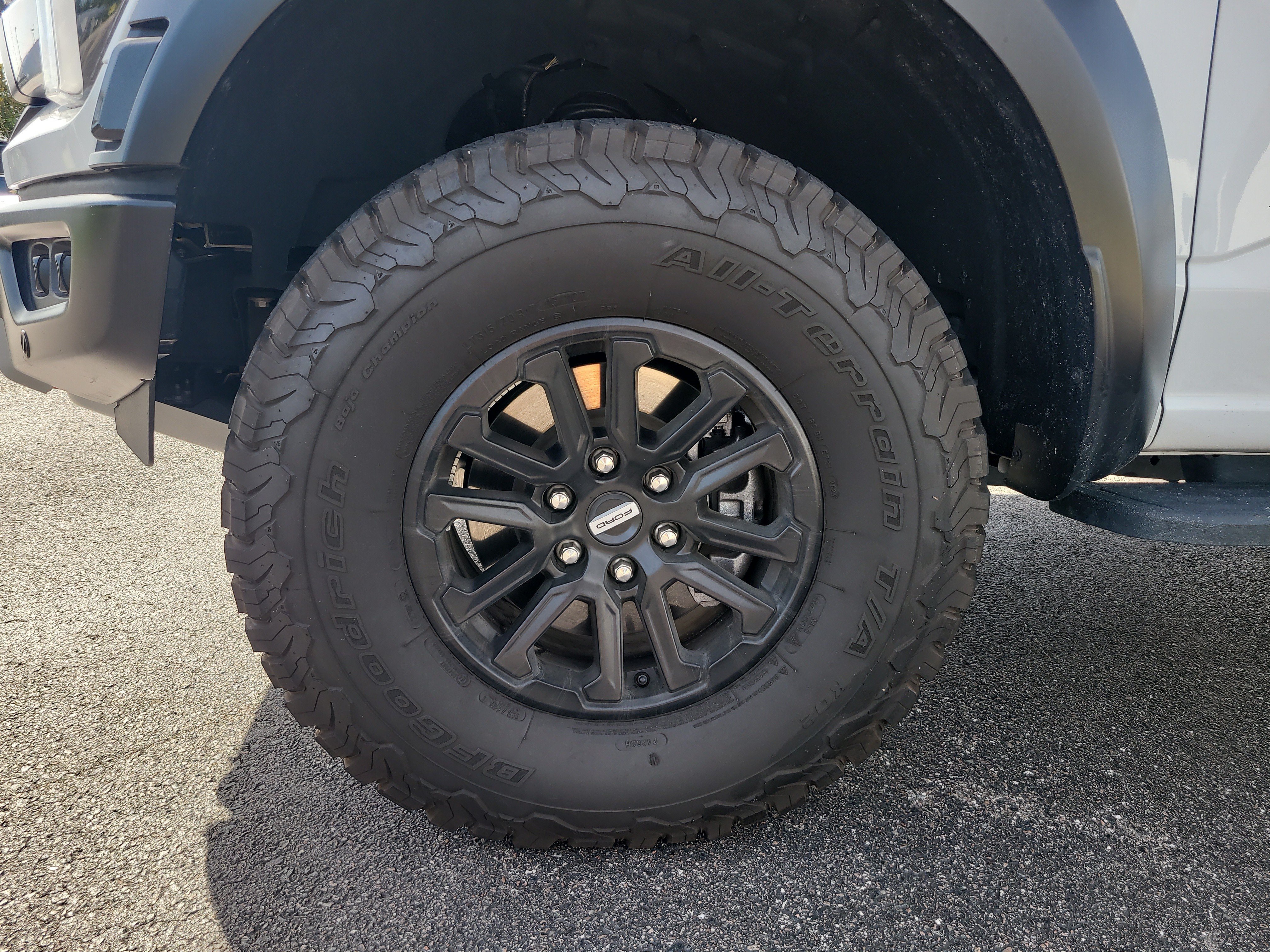 Used 2025 Oxford White Ford Raptor image 10