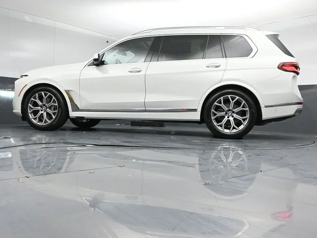 Used 2023 White BMW xDrive40i image 42