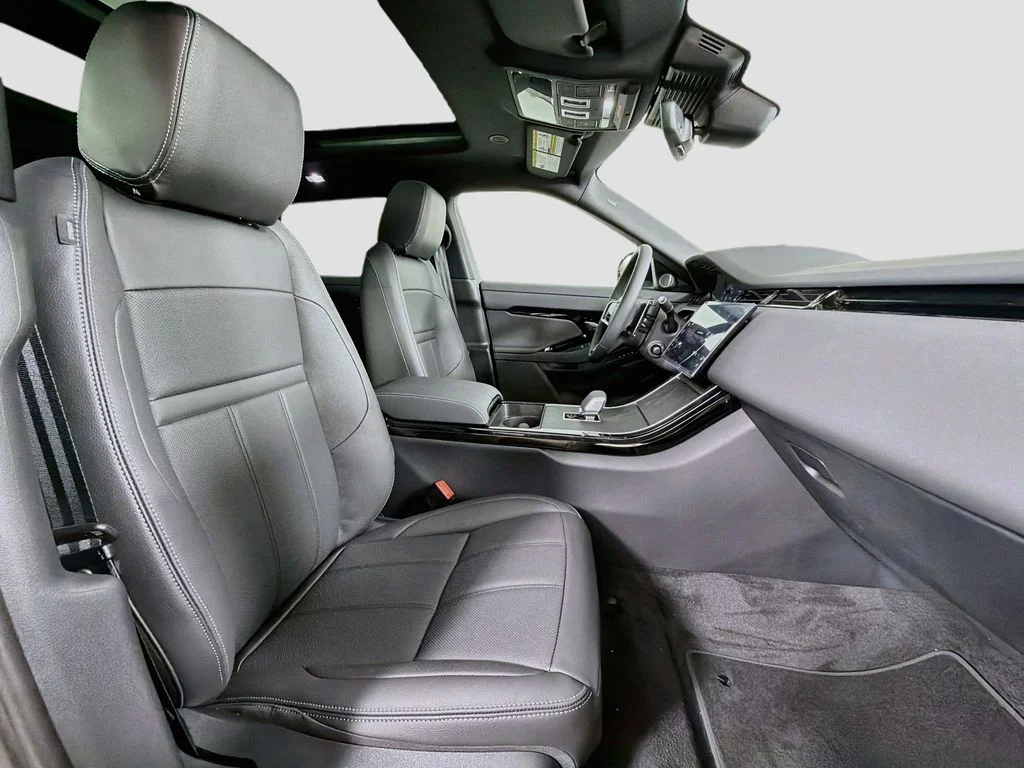 New 2026 Fuji White Land Rover Hoxton Edition image 30