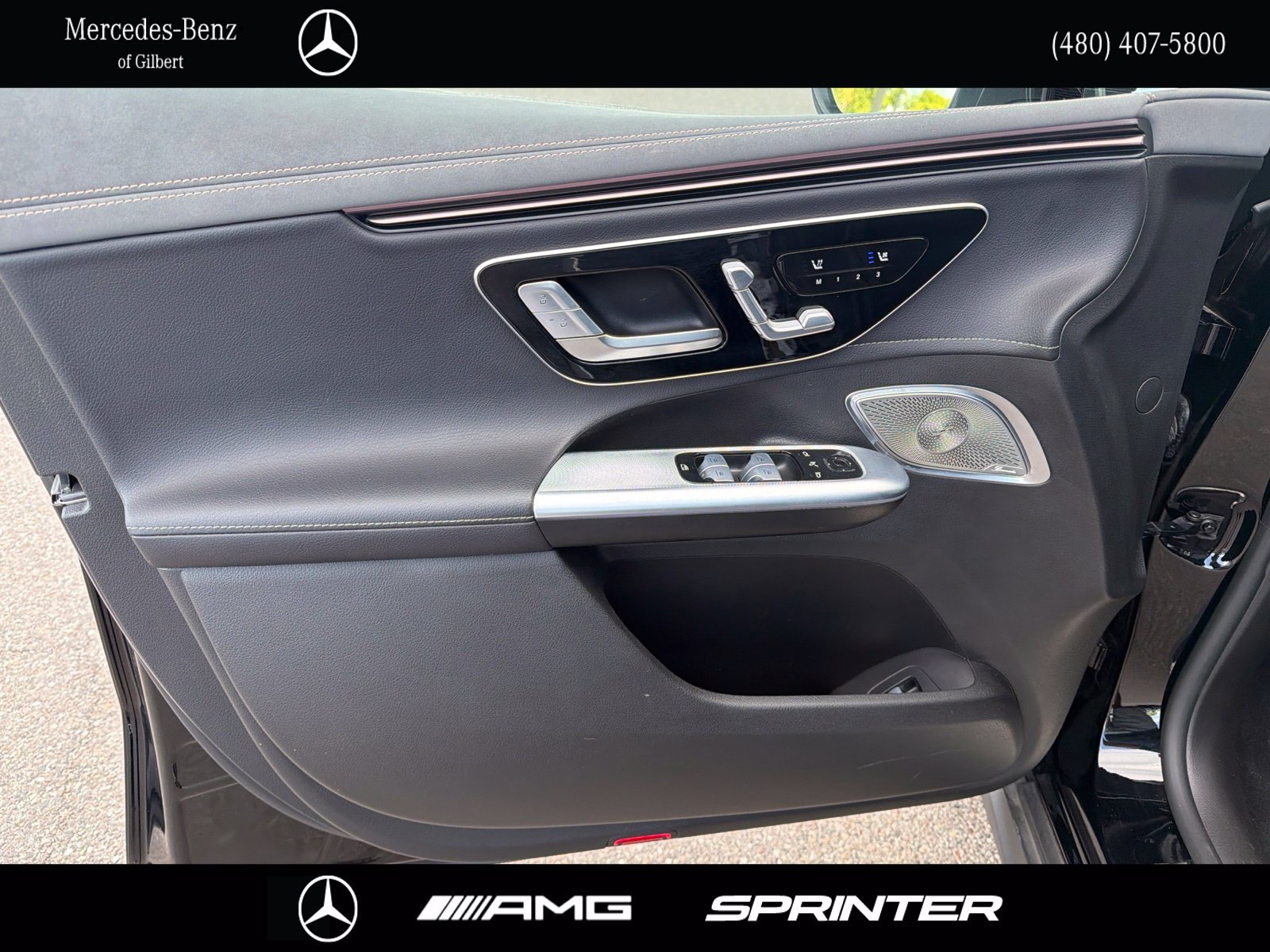 Certified Used 2023  Mercedes-Benz 500 SUV image 13