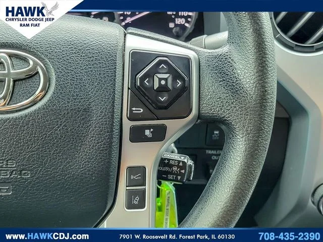 Used 2018  Toyota SR5 image 16