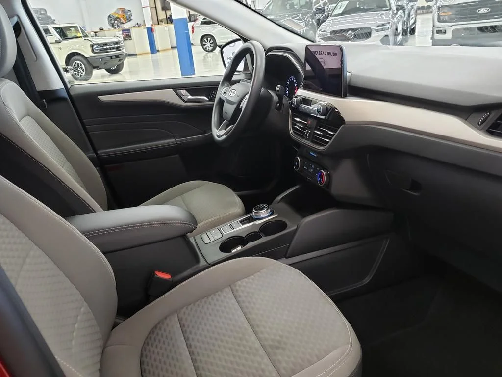 Certified Used 2021 Red Metallic Ford SE image 19