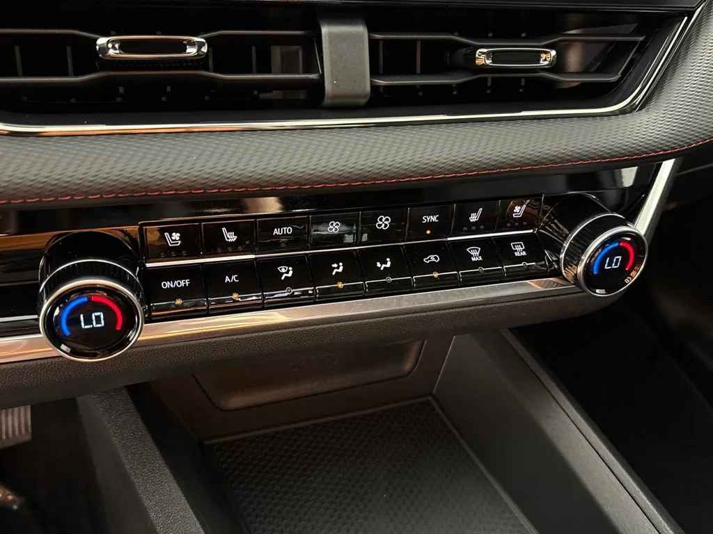 2027 Chevrolet Equinox RS - Photo 42