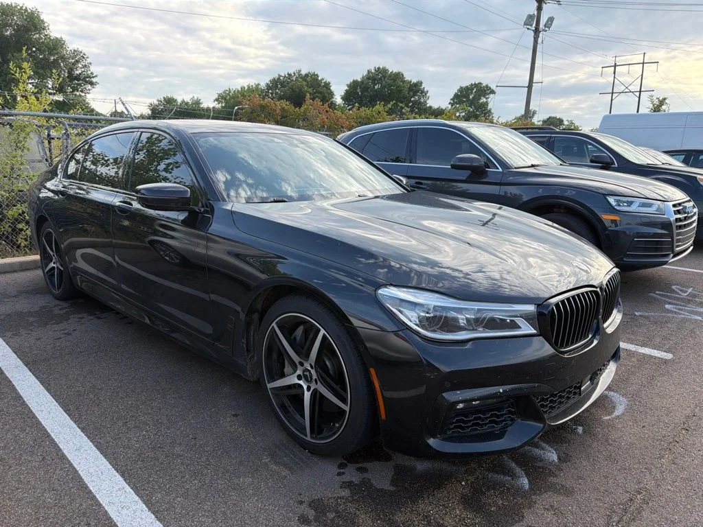 Used 2018 Black BMW 750i xDrive image 6
