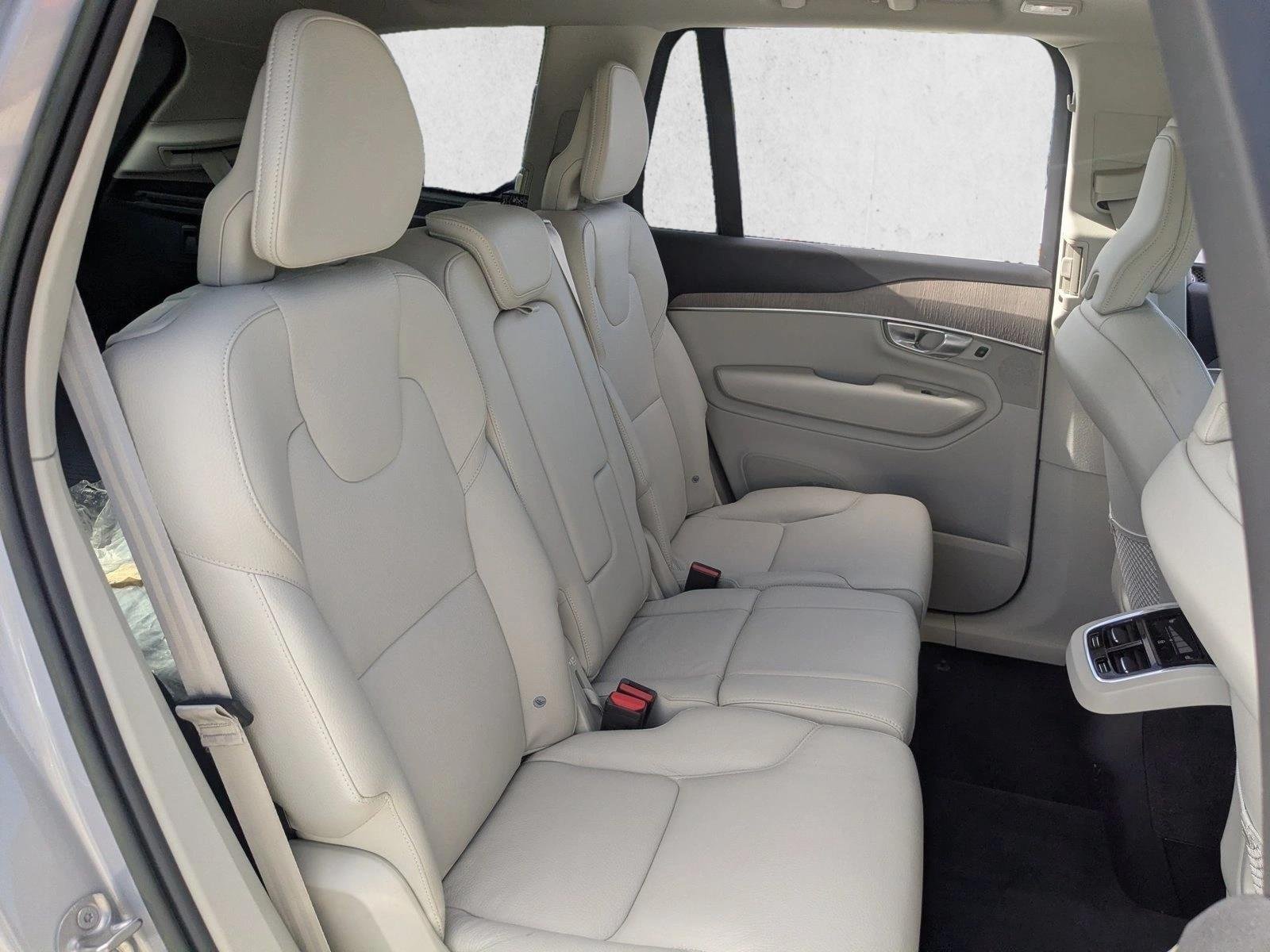 Used 2023 Silver Dawn Metallic Volvo Plus image 22
