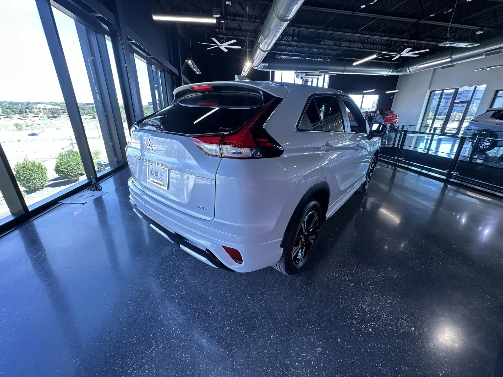 New 2026 White Diamond Mitsubishi SEL image 8