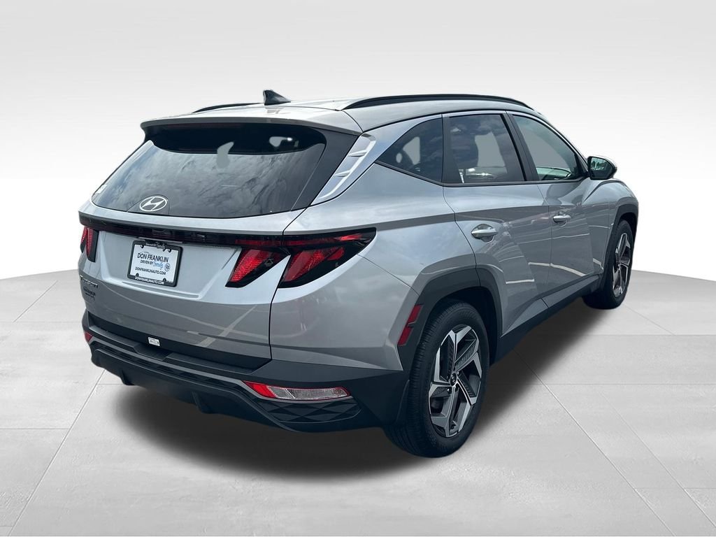 Used 2024 Silver Hyundai SEL image 5