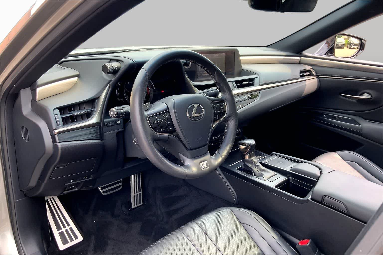 Used 2021 Atomic Silver Lexus F SPORT image 18