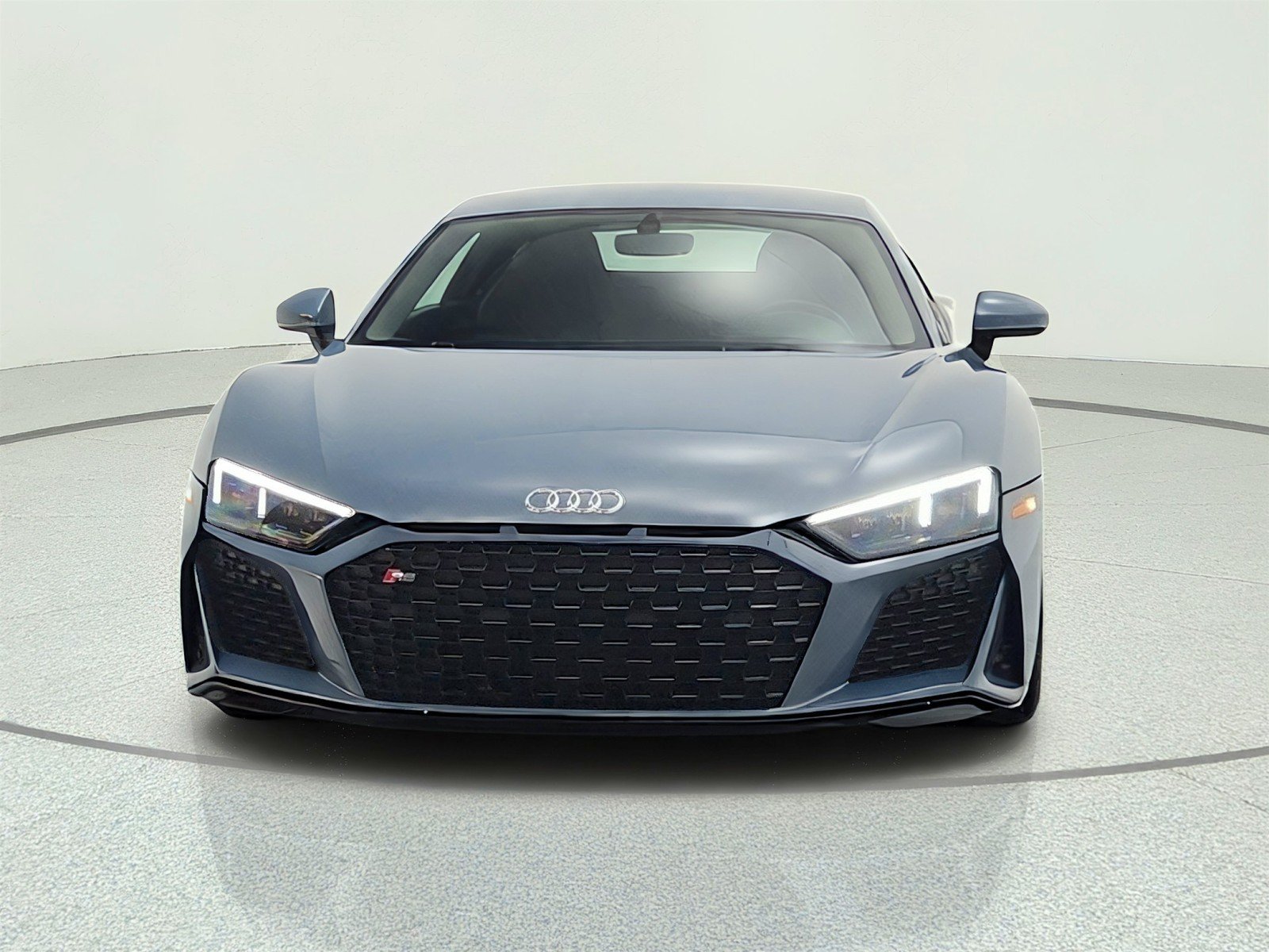 Used 2021 Kemora Gray Metallic Audi V10 image 2