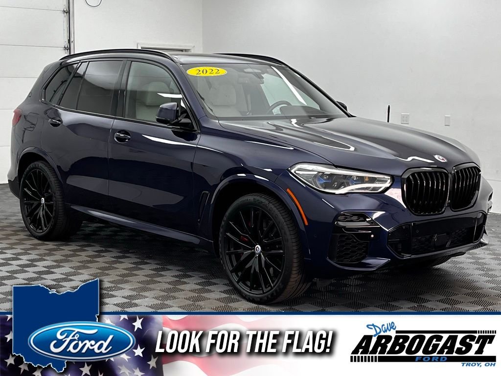 2022 BMW X5 M50i's photo