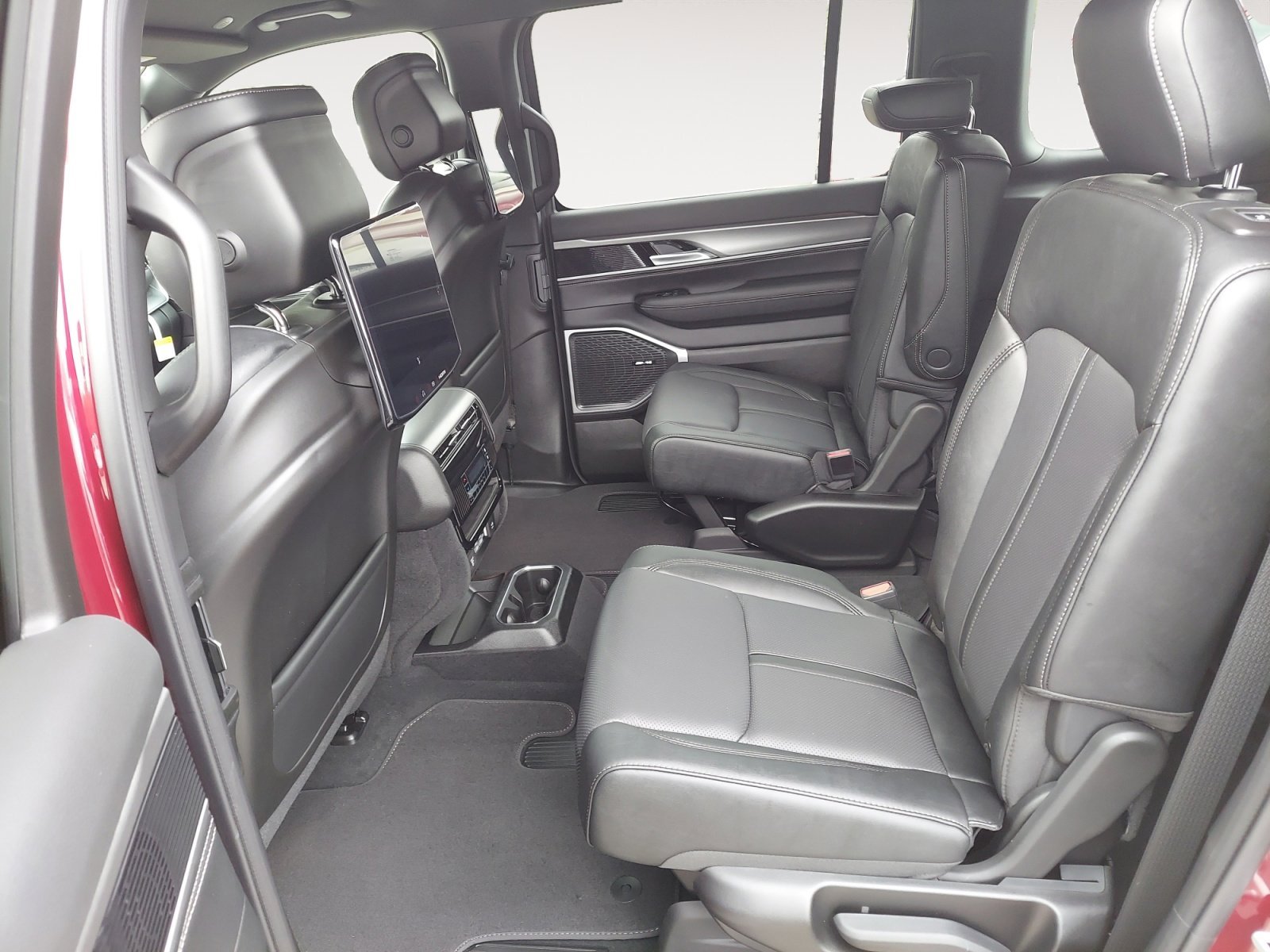 New 2026 Velvet Red Pearlcoat Jeep Limited Altitude image 23