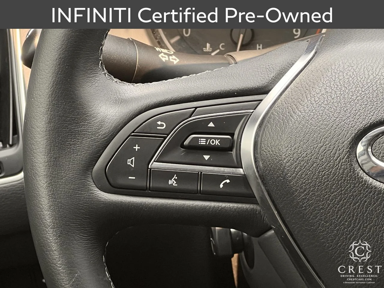 Certified Used 2023 Pure White INFINITI LUXE image 11