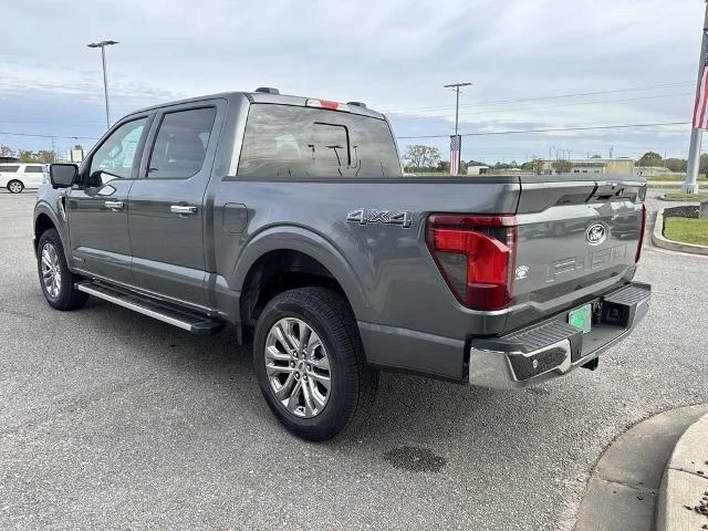 New 2026 Carbonized Gray Metallic Ford XLT image 16
