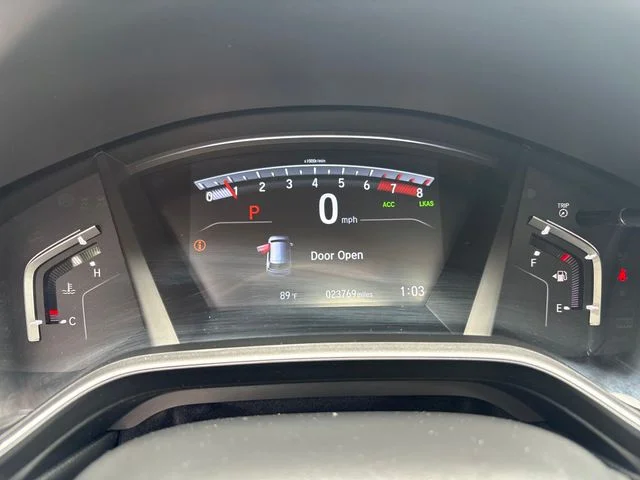 Used 2022 White Honda Touring image 17
