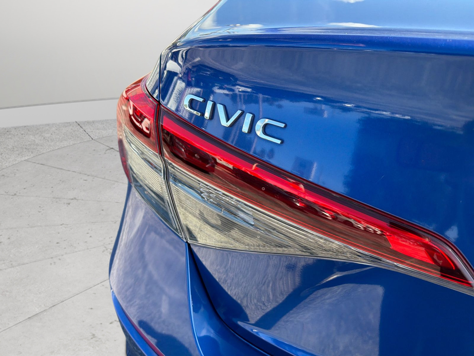 Used 2022 Blue Honda Sport image 36