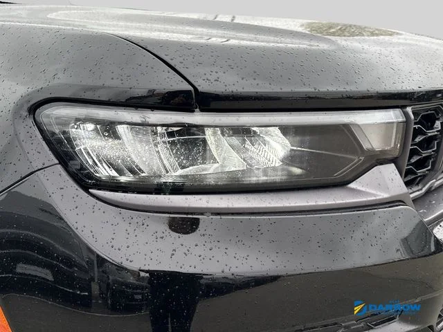 New 2026 Diamond Black Crystal Pearl-Coat Exterior Paint Jeep Laredo image 26