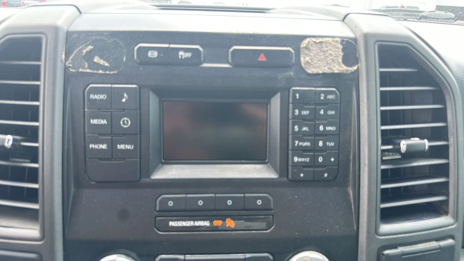 Used 2019 White Ford XL image 11