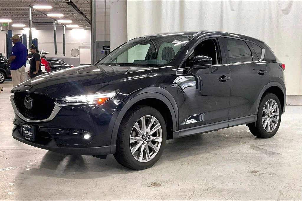 Used 2020 Black Mazda Grand Touring image 12
