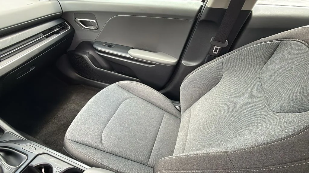 Used 2025 Gray Kia LXS image 13