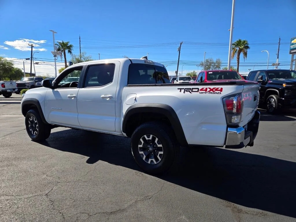 Used 2023 Ice Cap Toyota SR image 4