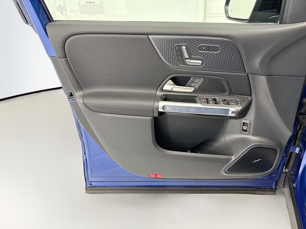 New 2026 Starling Blue Metallic Mercedes-Benz GLB 250 image 22