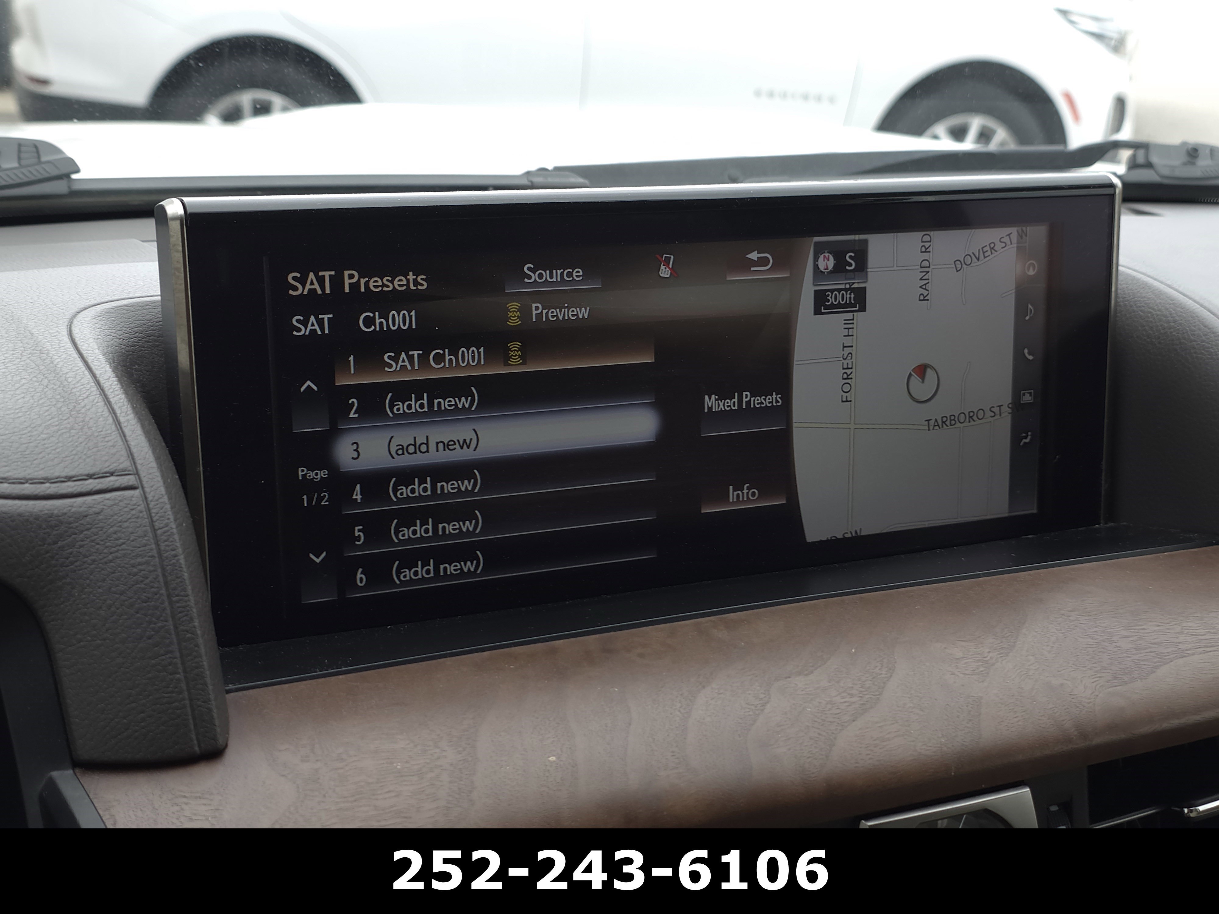 Used 2016 Starfire Pearl Lexus 570 image 21