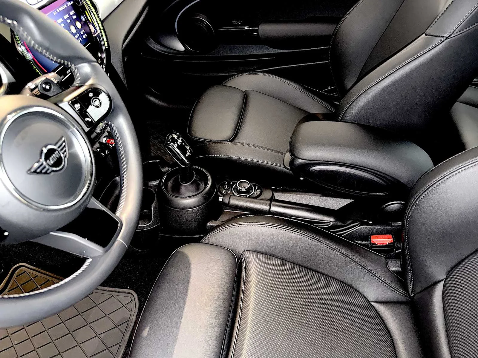 Used 2023 White Silver Metallic MINI Cooper S image 19