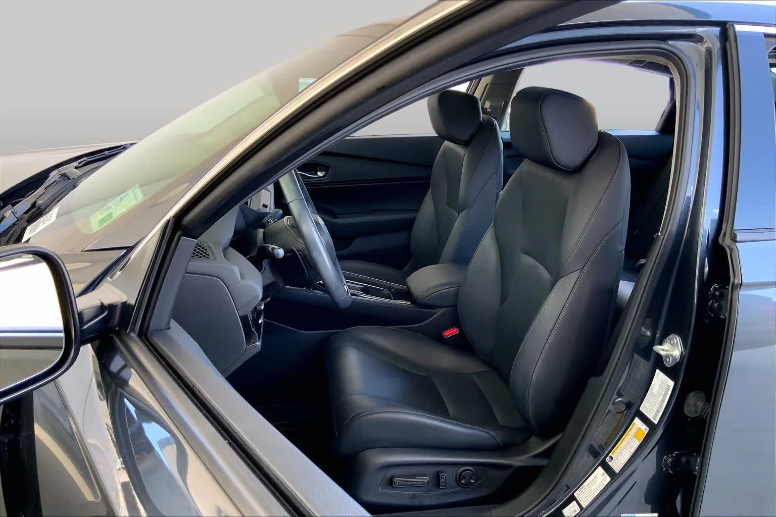 Used 2024 Meteorite Gray Metallic Honda EX-L image 8