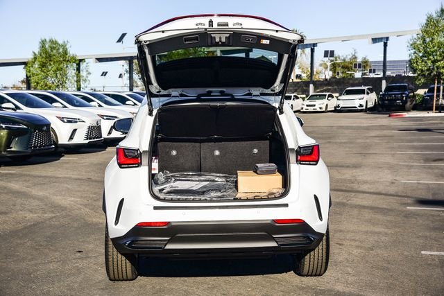 2026 Lexus NX 450h+ Luxury - Photo 14