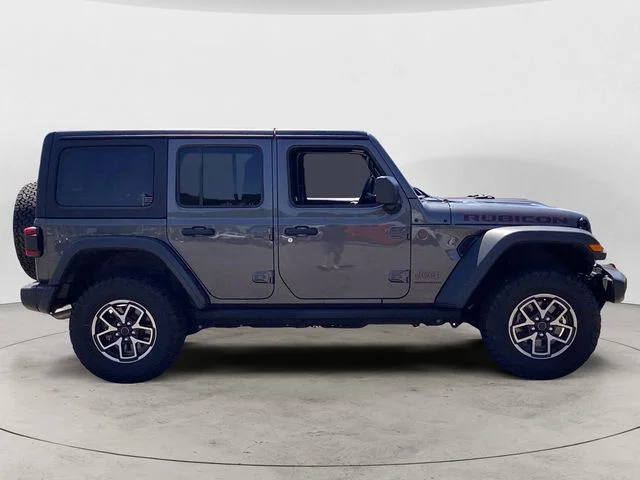 Certified Used 2025 Granite Crystal Met Jeep Rubicon image 6