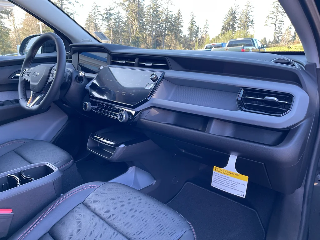 2027 Chevrolet Bolt RS - Photo 33