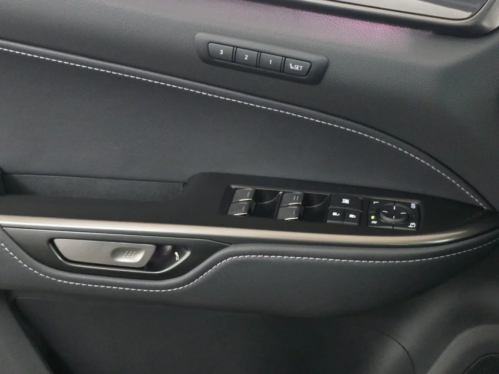 New 2026 Atomic Silver Lexus PREMIUM image 25