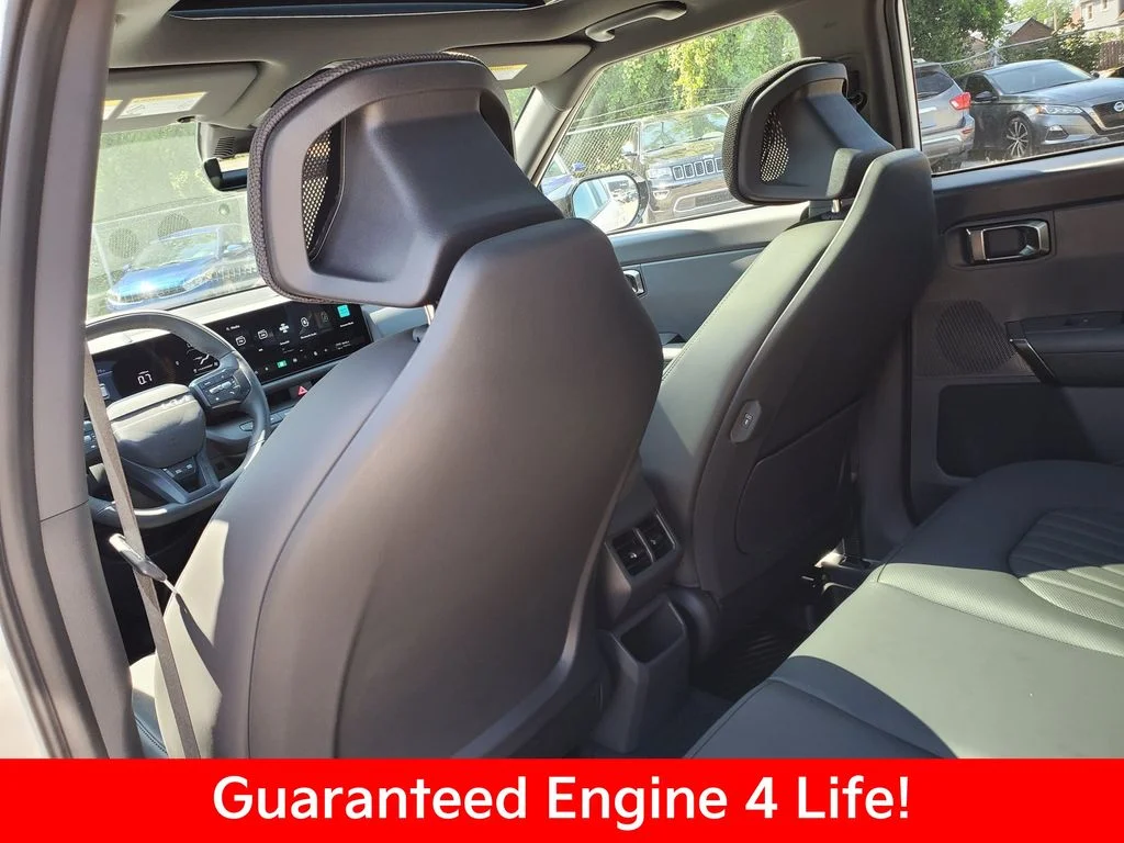 New 2027 Snow White Pearl Kia X-Line S image 32