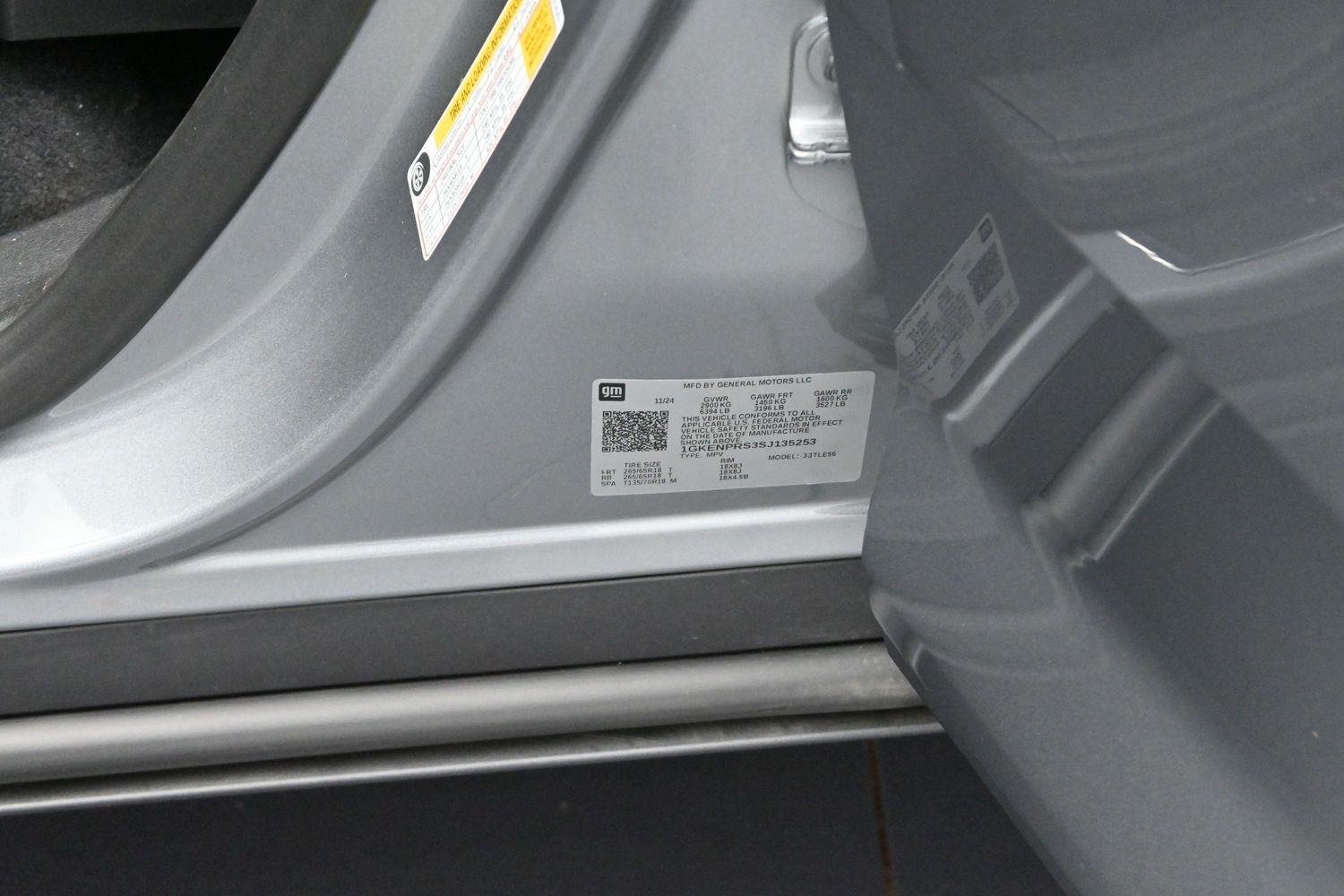 Used 2025 Sterling Metallic GMC AT4 image 45